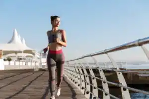 Soluciones Revolucionarias para Problemas Menstruales con Toallas Higiénicas Enjoyable HGW # 1 8 Mujer feliz y saludable
